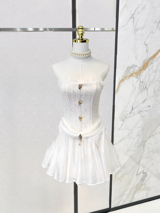 25 slim-fit dress