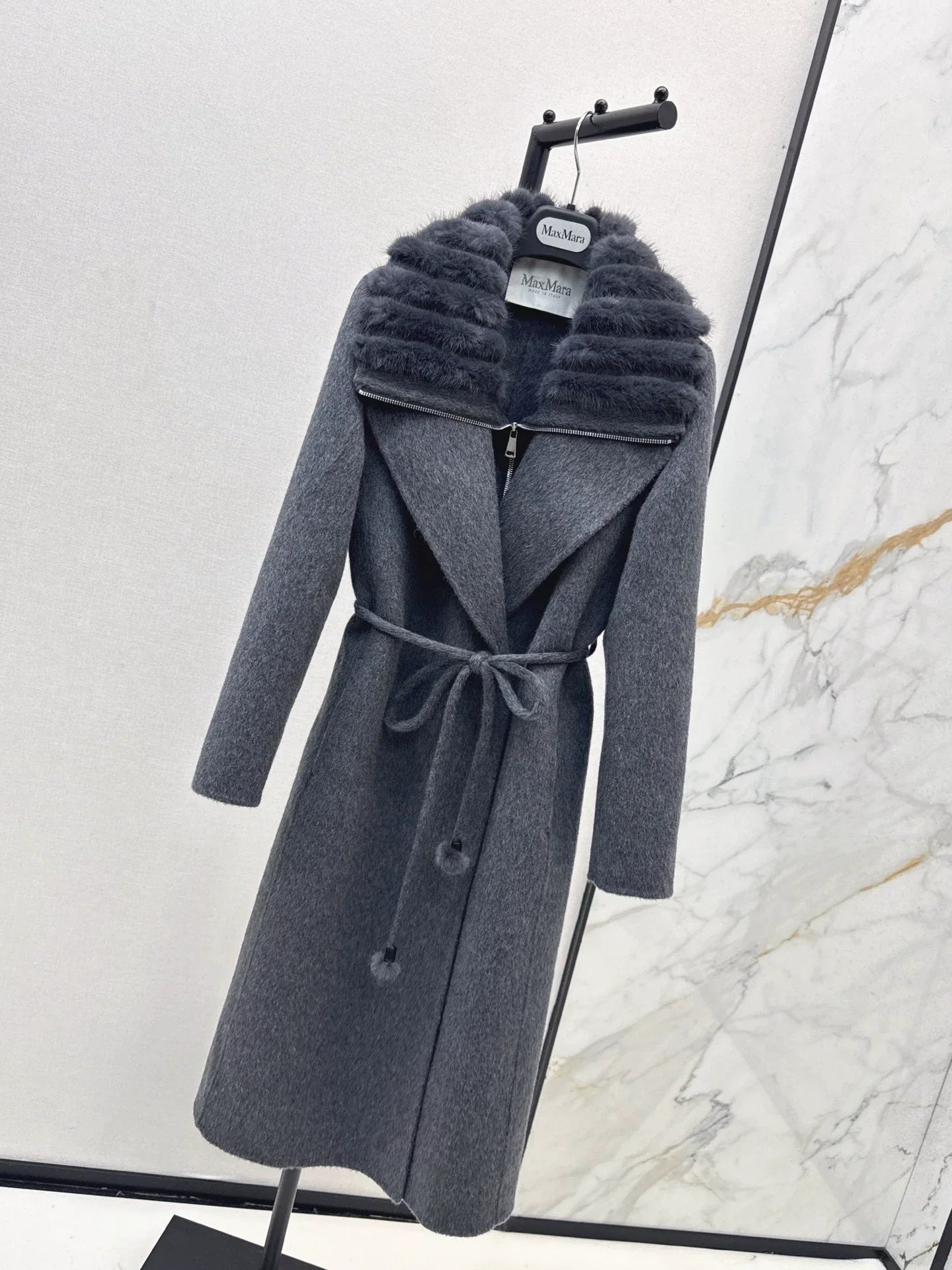 25fw Fake two mink big collar coats