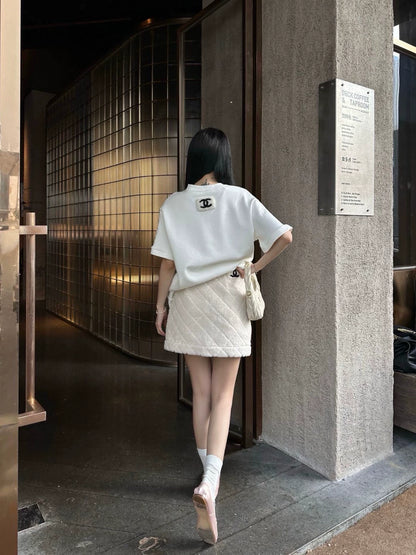 25 Round neck spliced diamond-patent leather short sleeves