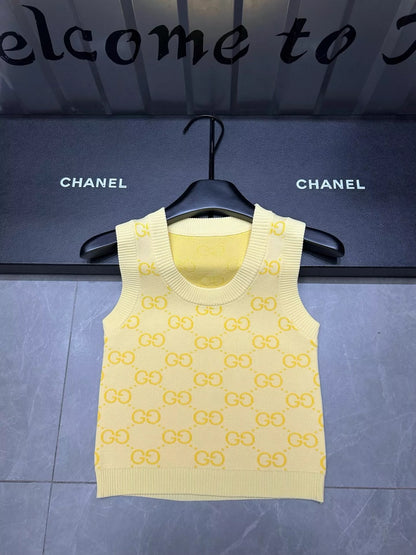 25 new style monogram jacquard vest