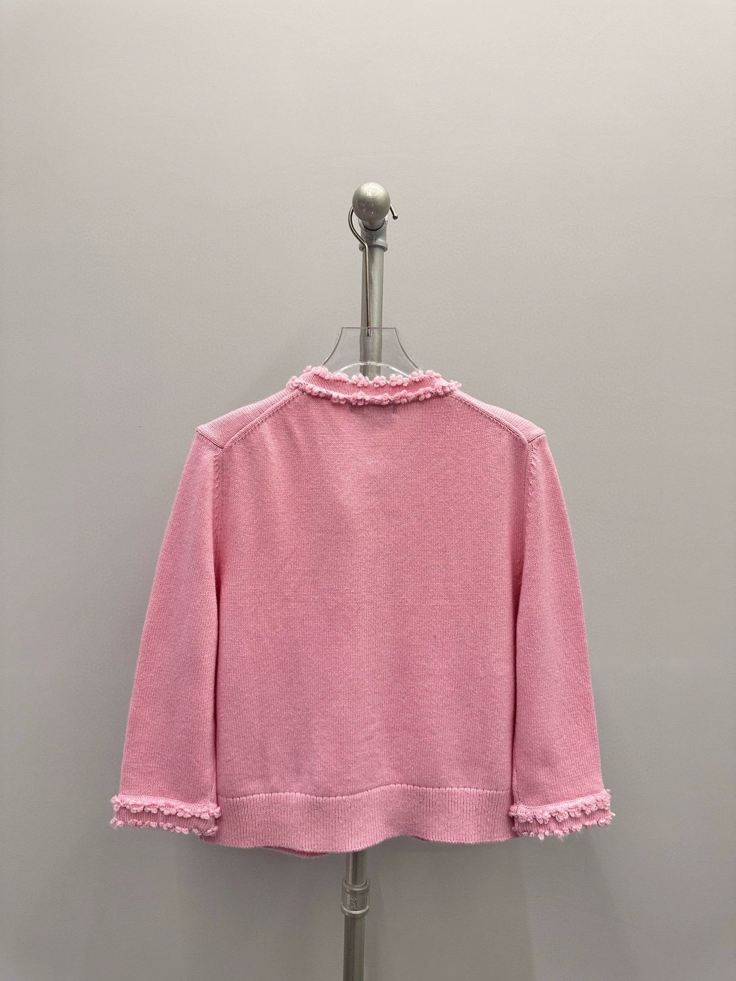 25 Lace knitted cardigan