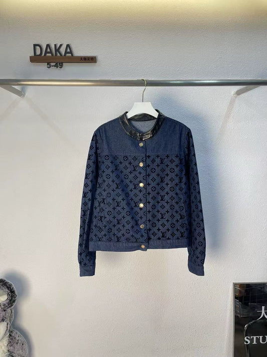 25 Leather collar denim jacket