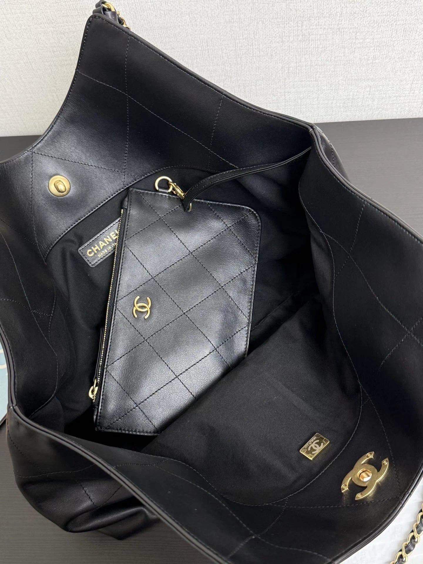 25S Tote bag
