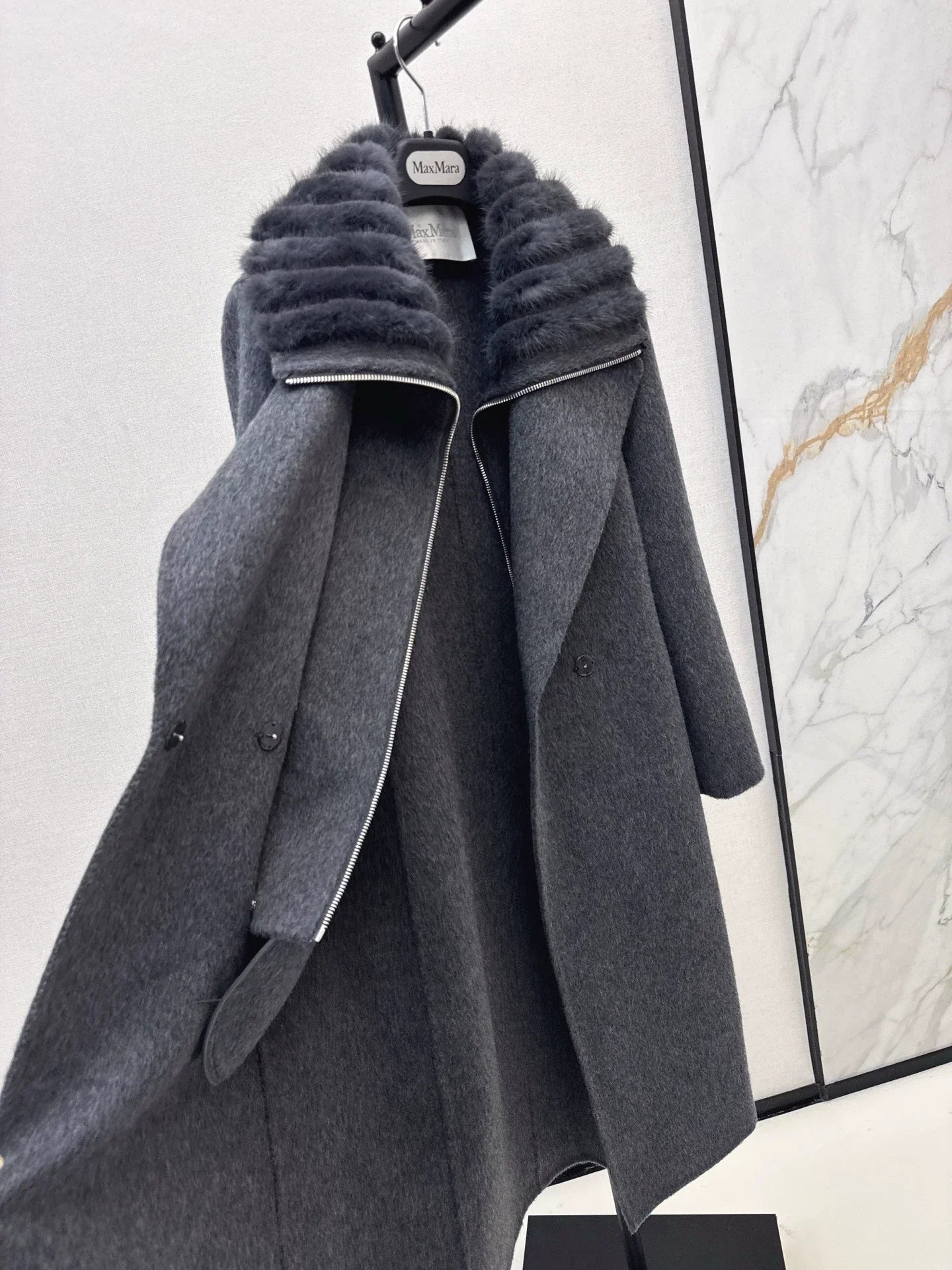 25fw Fake two mink big collar coats