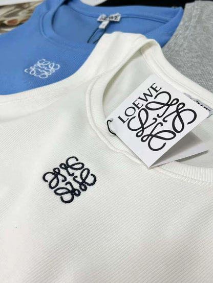 New embroidered knitted vest
