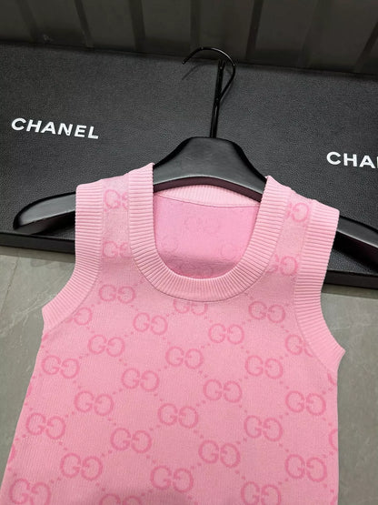 25 new style monogram jacquard vest
