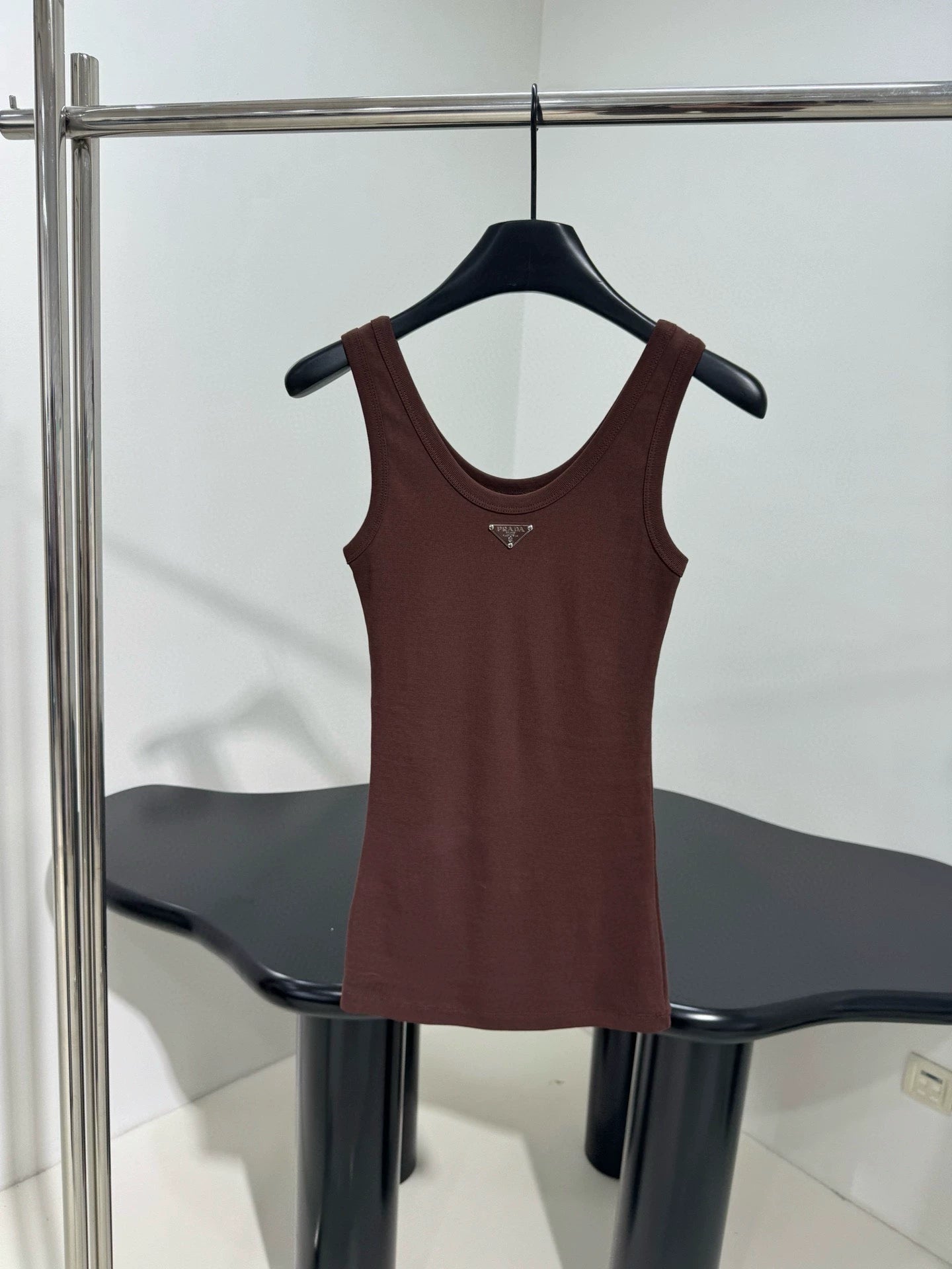 25 New Ribbed Jersey Vest