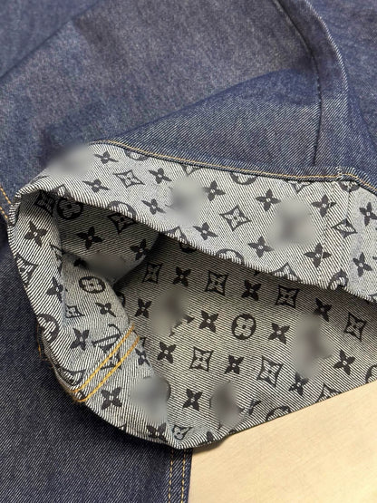25 Cuffed jeans