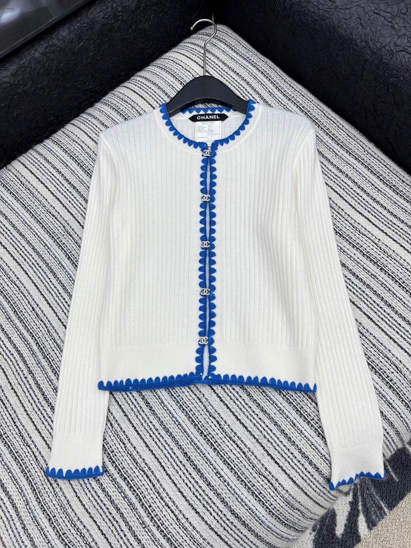 25fw Color blocking hook edge round neck jacket