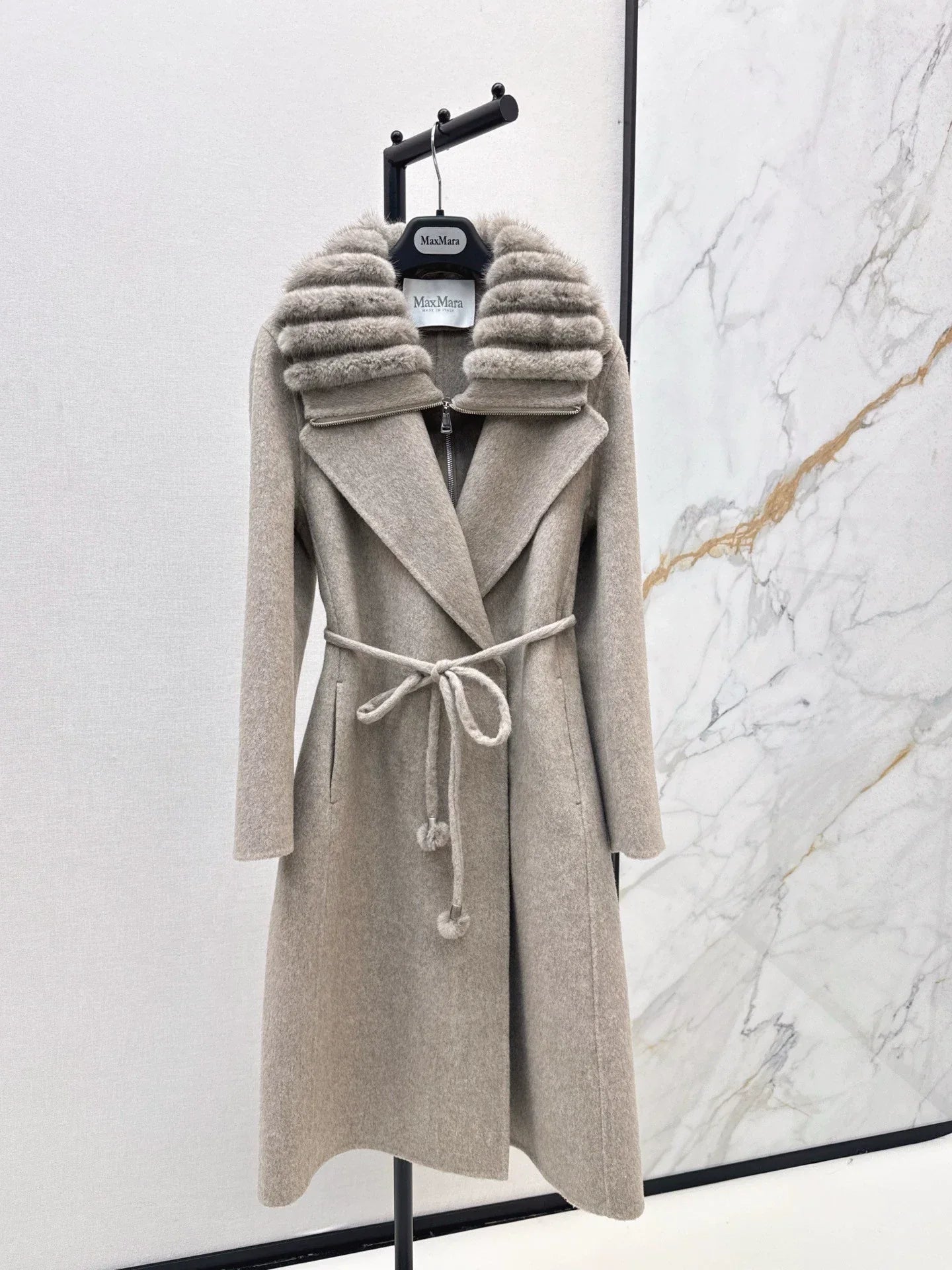 25fw Fake two mink big collar coats