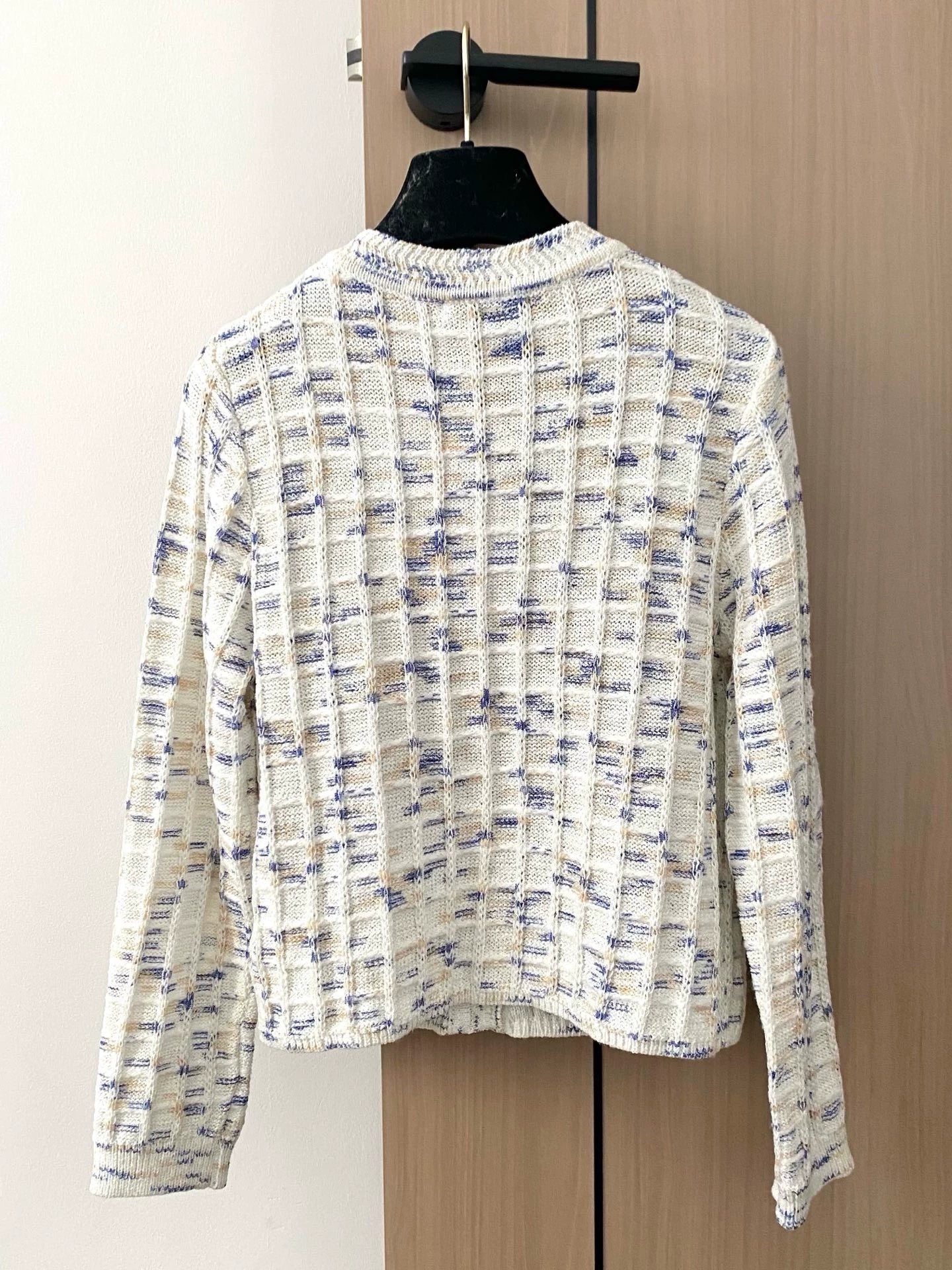 25 Number 5 logo Cardigan (white/gray/red)