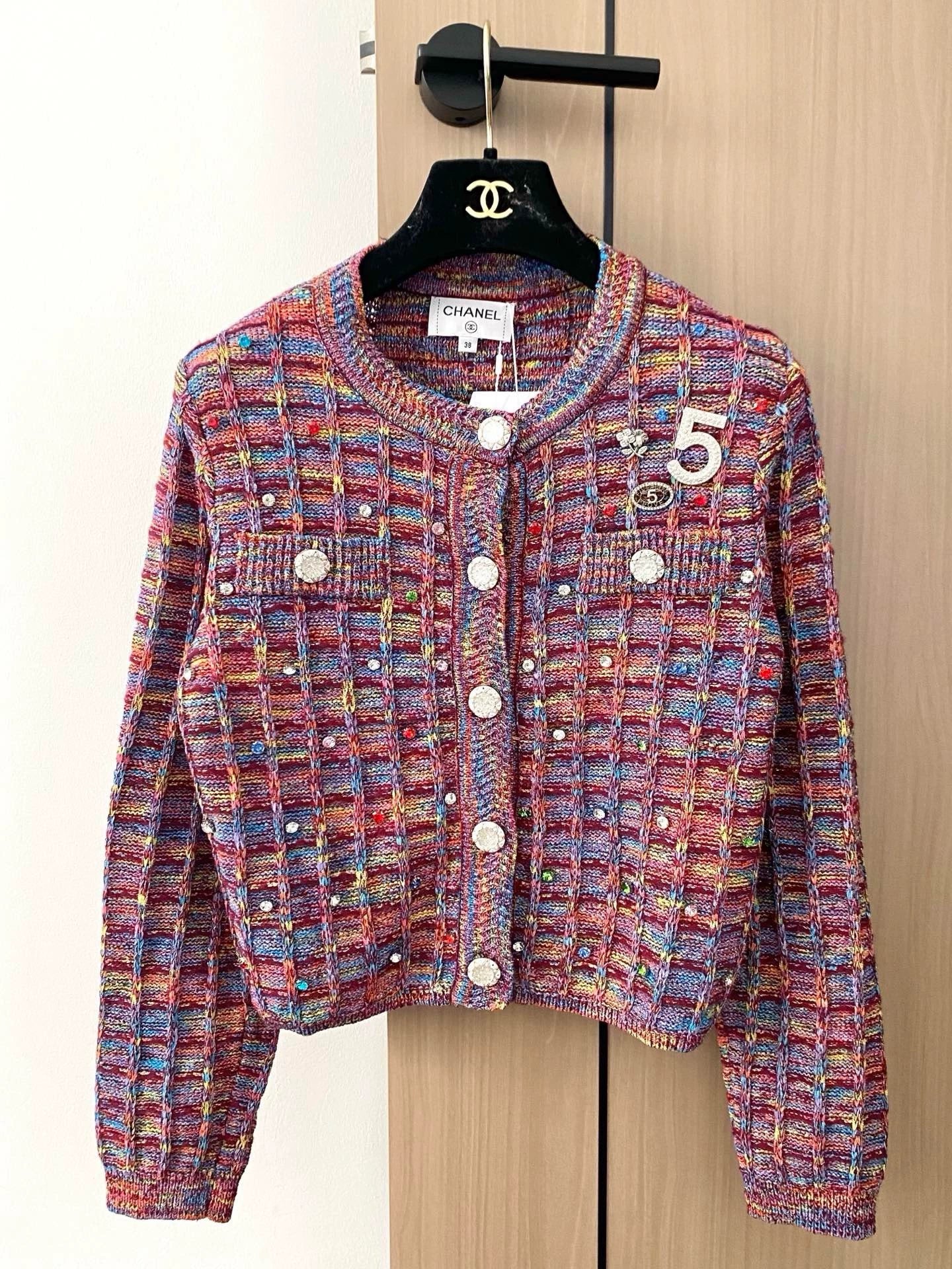 25 Number 5 logo Cardigan (white/gray/red)