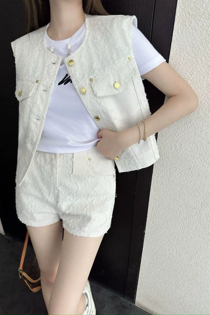 25 Summer new high waist denim shorts