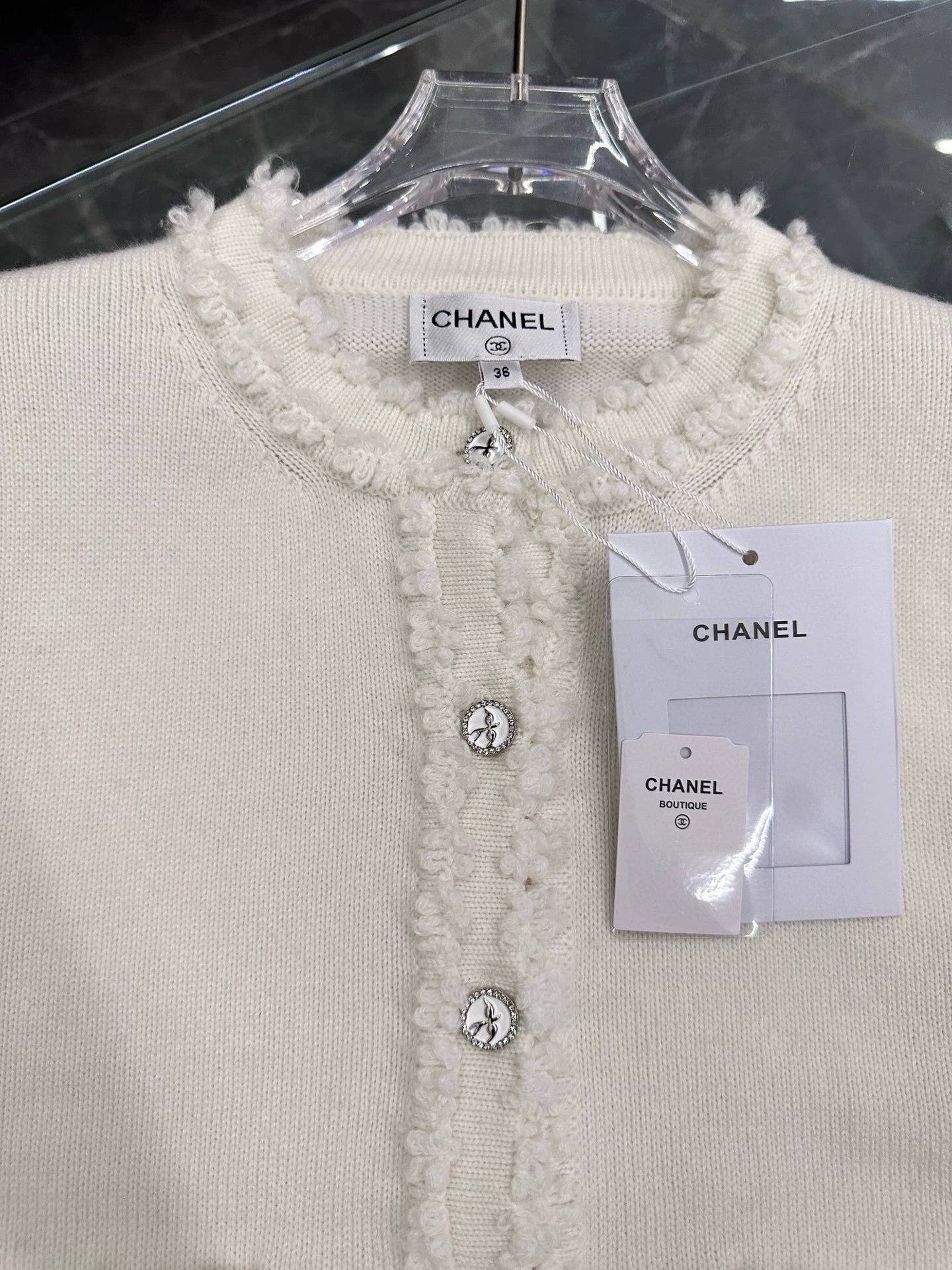 25 Lace knitted cardigan