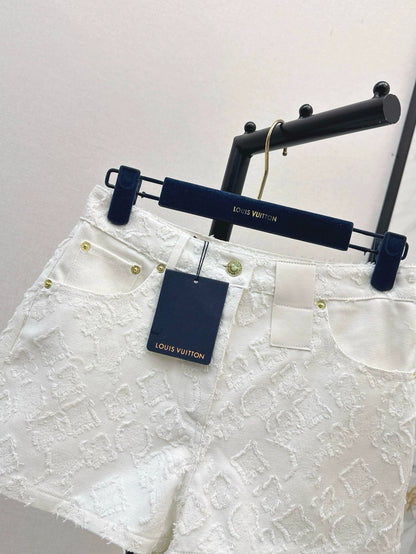 25 Summer new high waist denim shorts