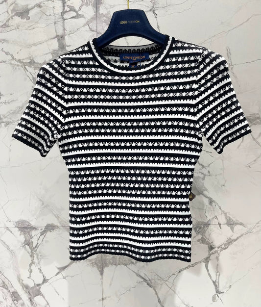 25 Summer new black and white striped knitted short sleeves