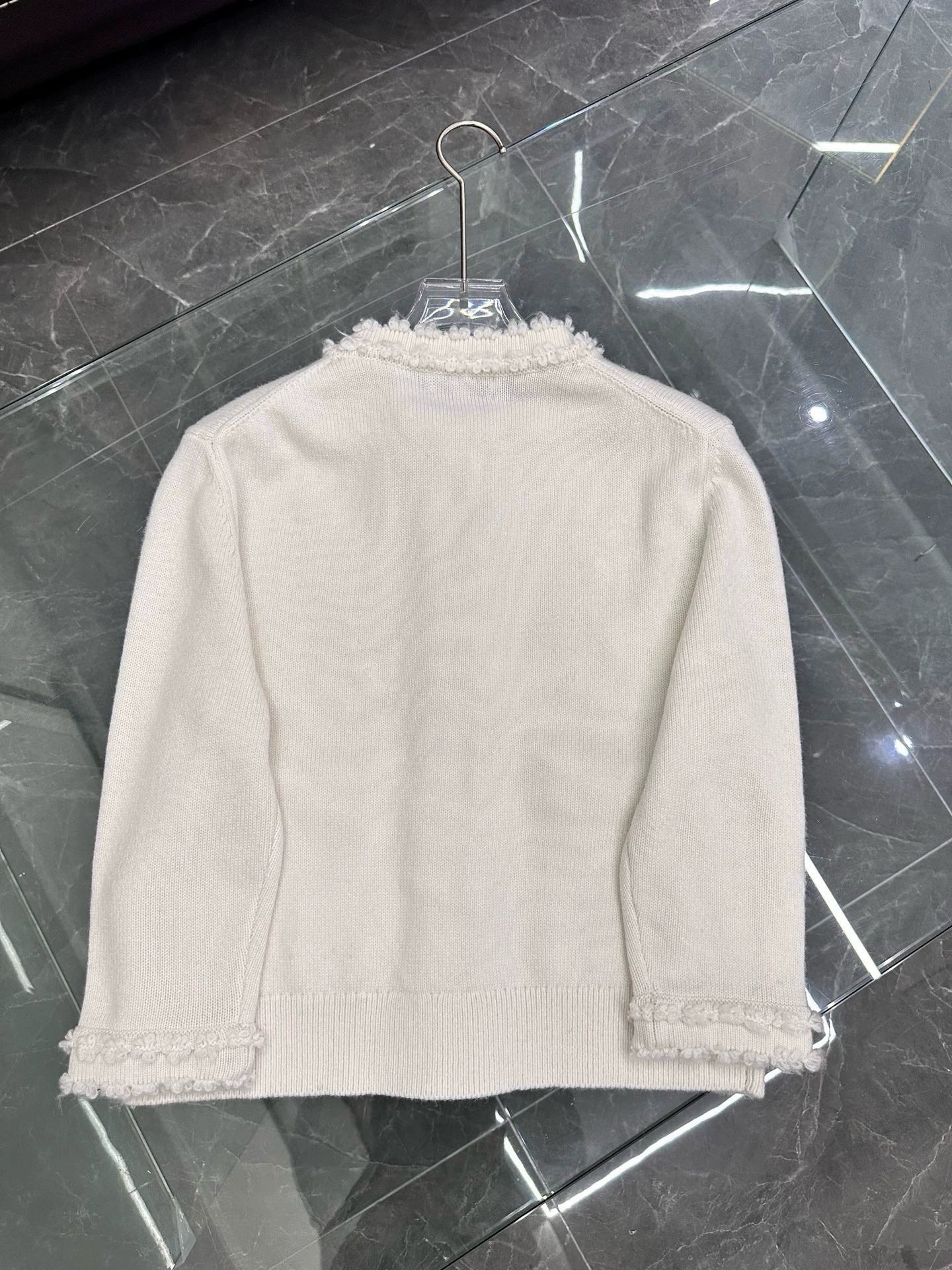 25 Lace knitted cardigan