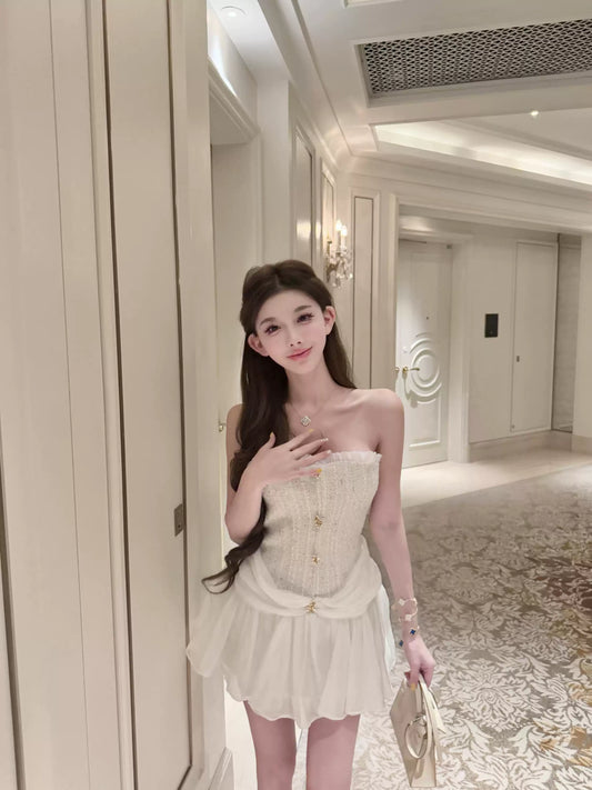 25 slim-fit dress