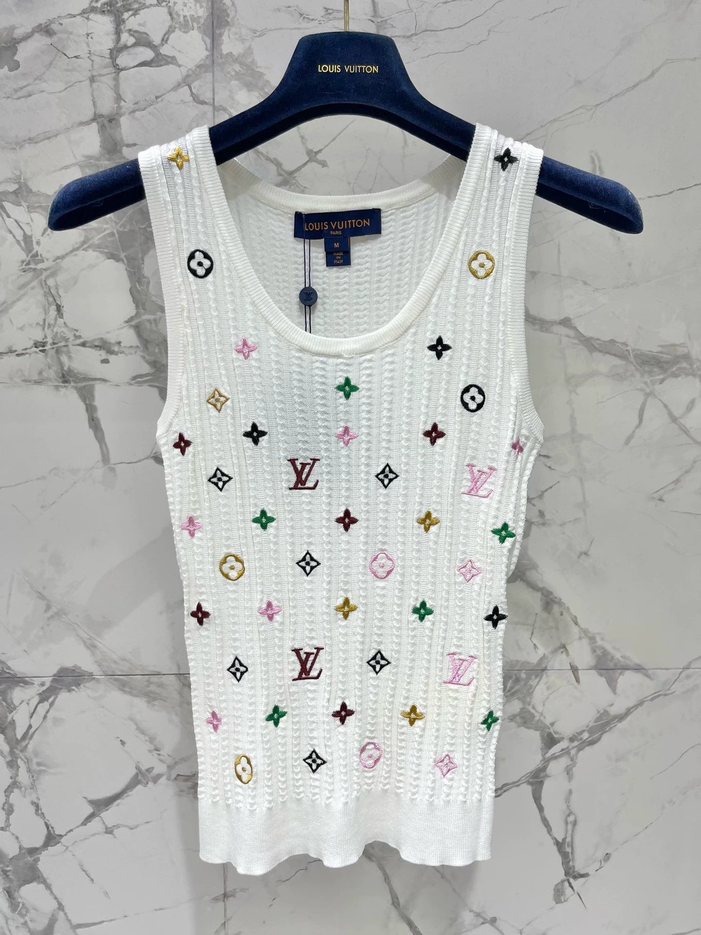 25 new embroidered logo knitted vest
