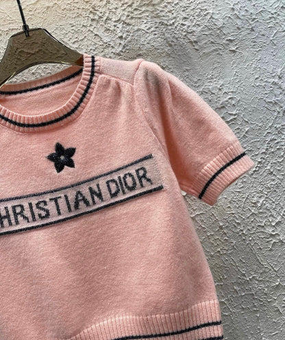 25 knitted short sleeves