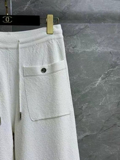 25 pairs of C wide-leg pants