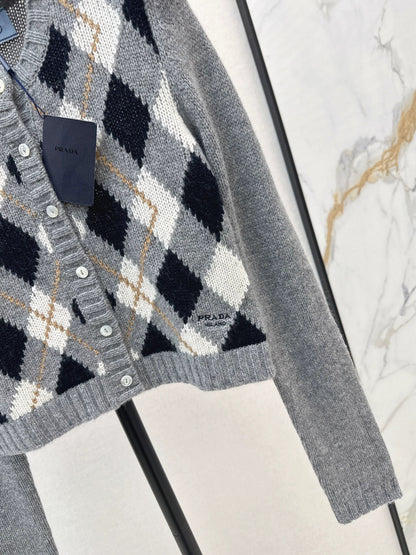 25 cashmere cardigan