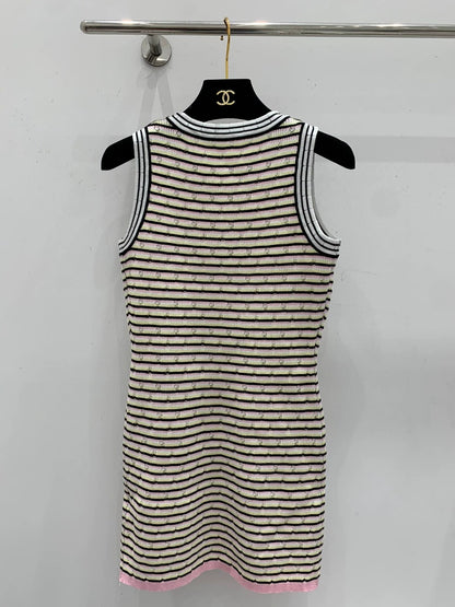 25 knitted vest skirt