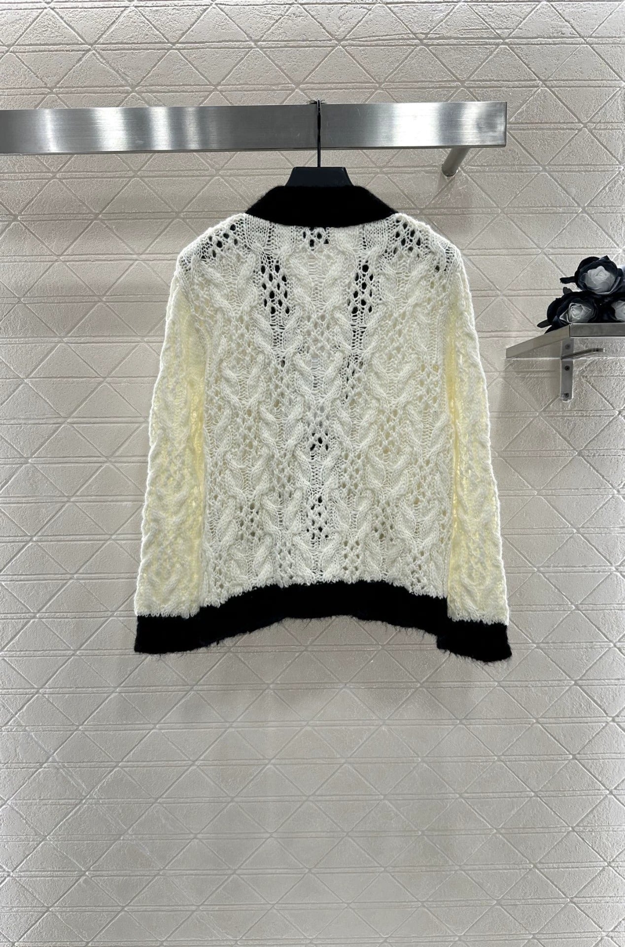 25 knitted cardigan