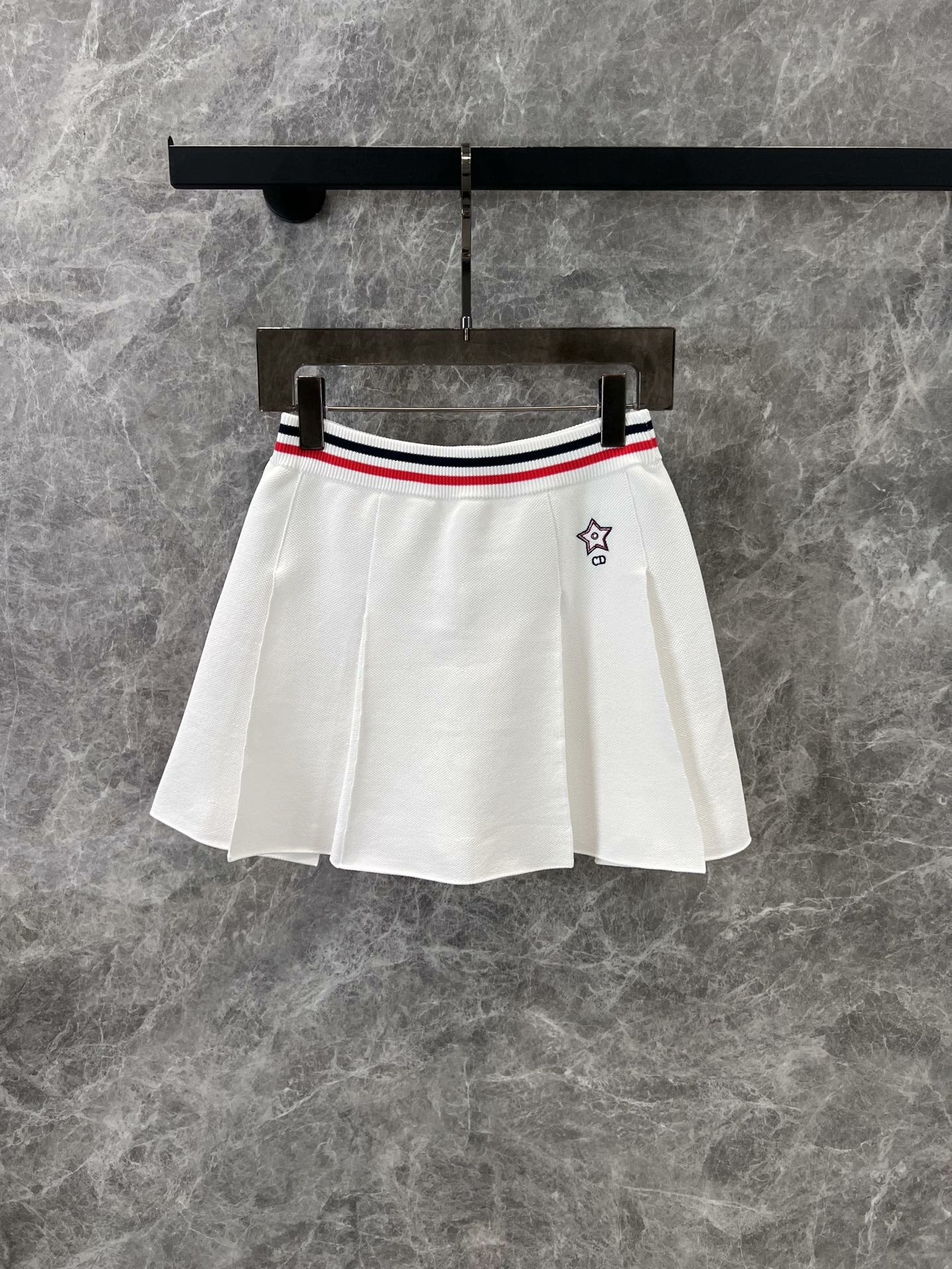 25 Tennis sports style suit