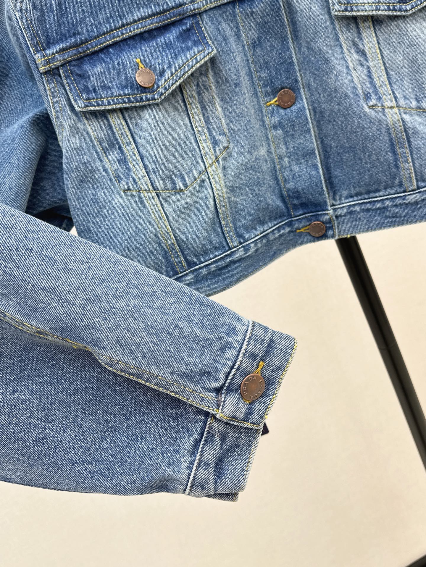 P 25ss crop denim jacket