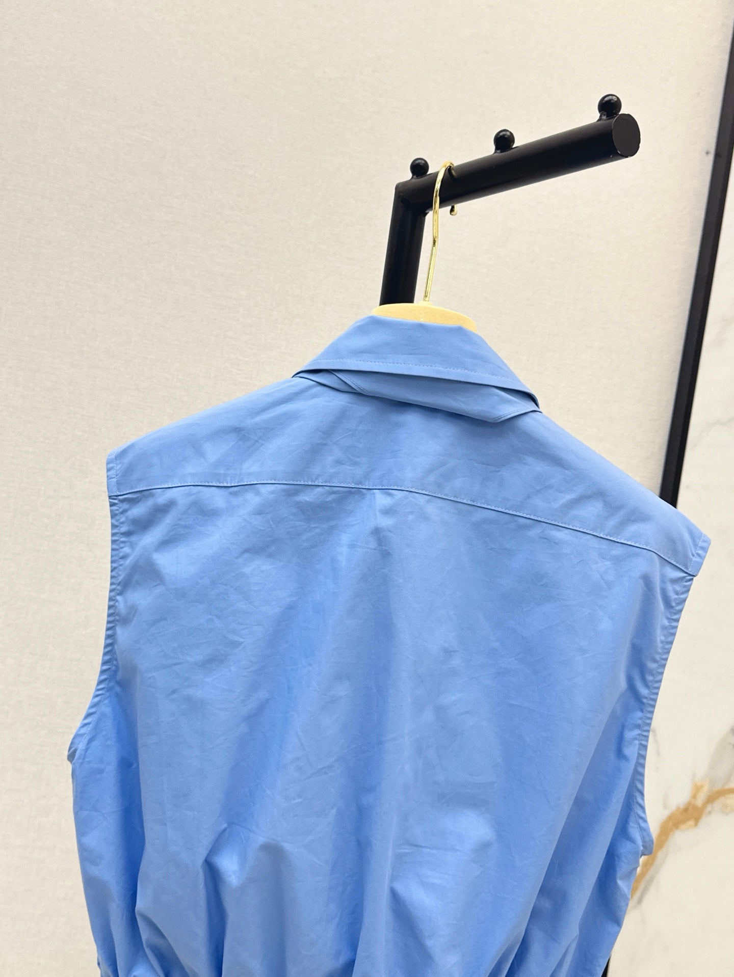 MI 25SS sleeveless shirt