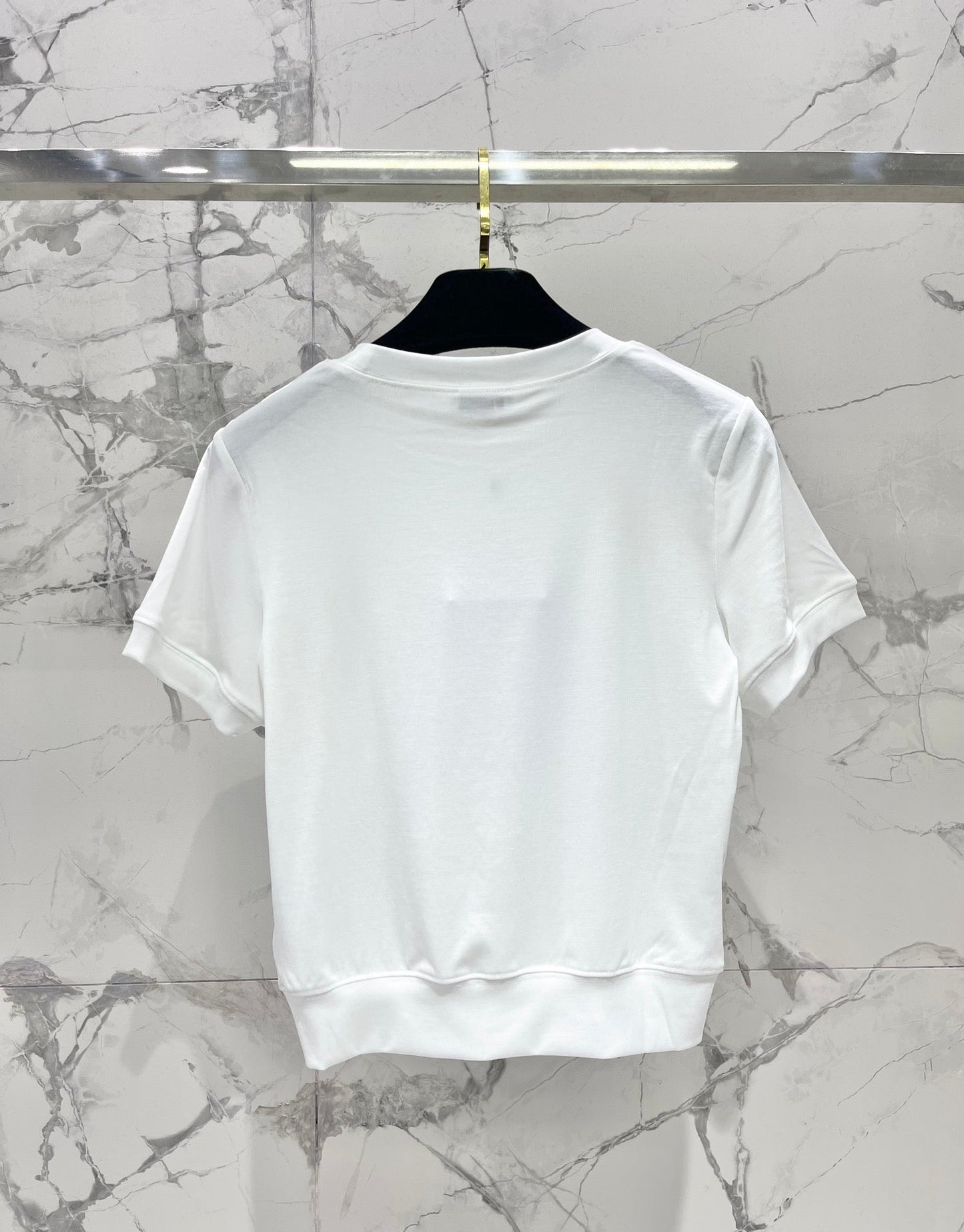 ch 25ss rhinestone t-shirt