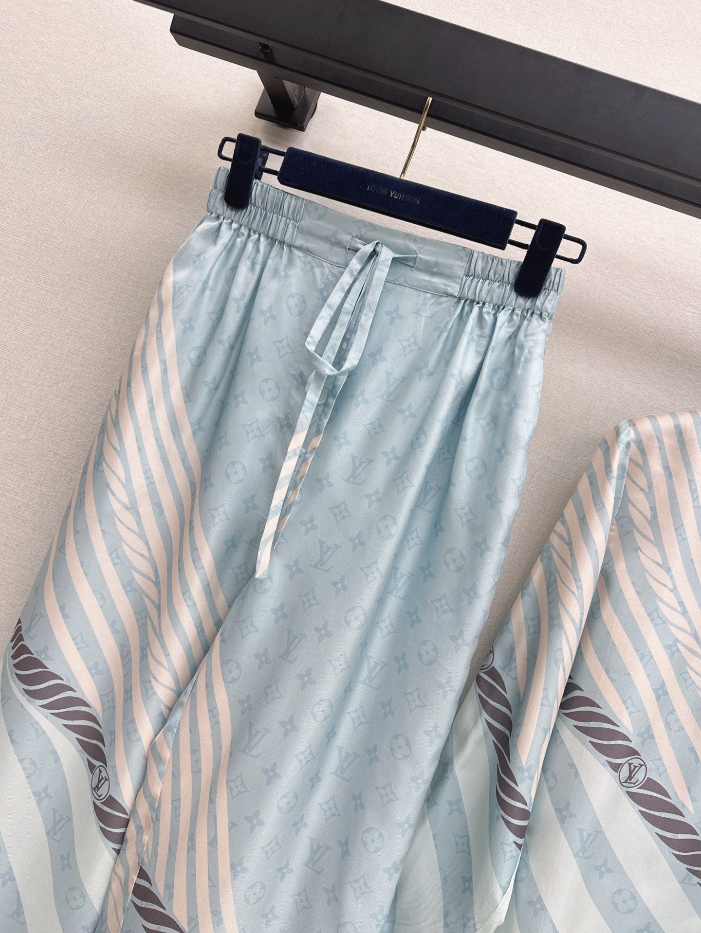 25ss silk shirt pants set