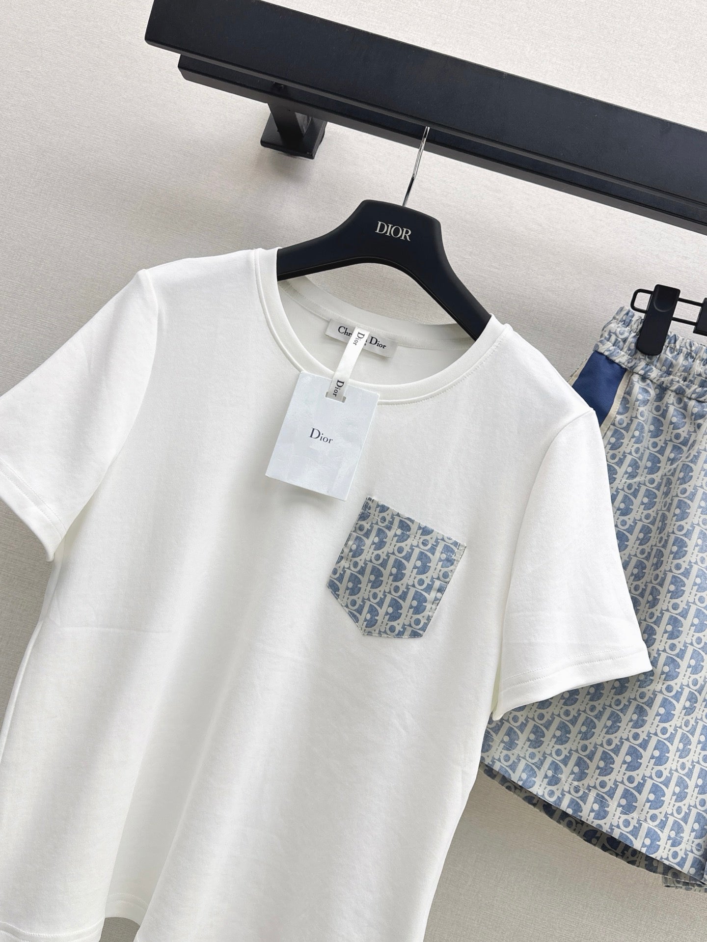 25ss tee short set