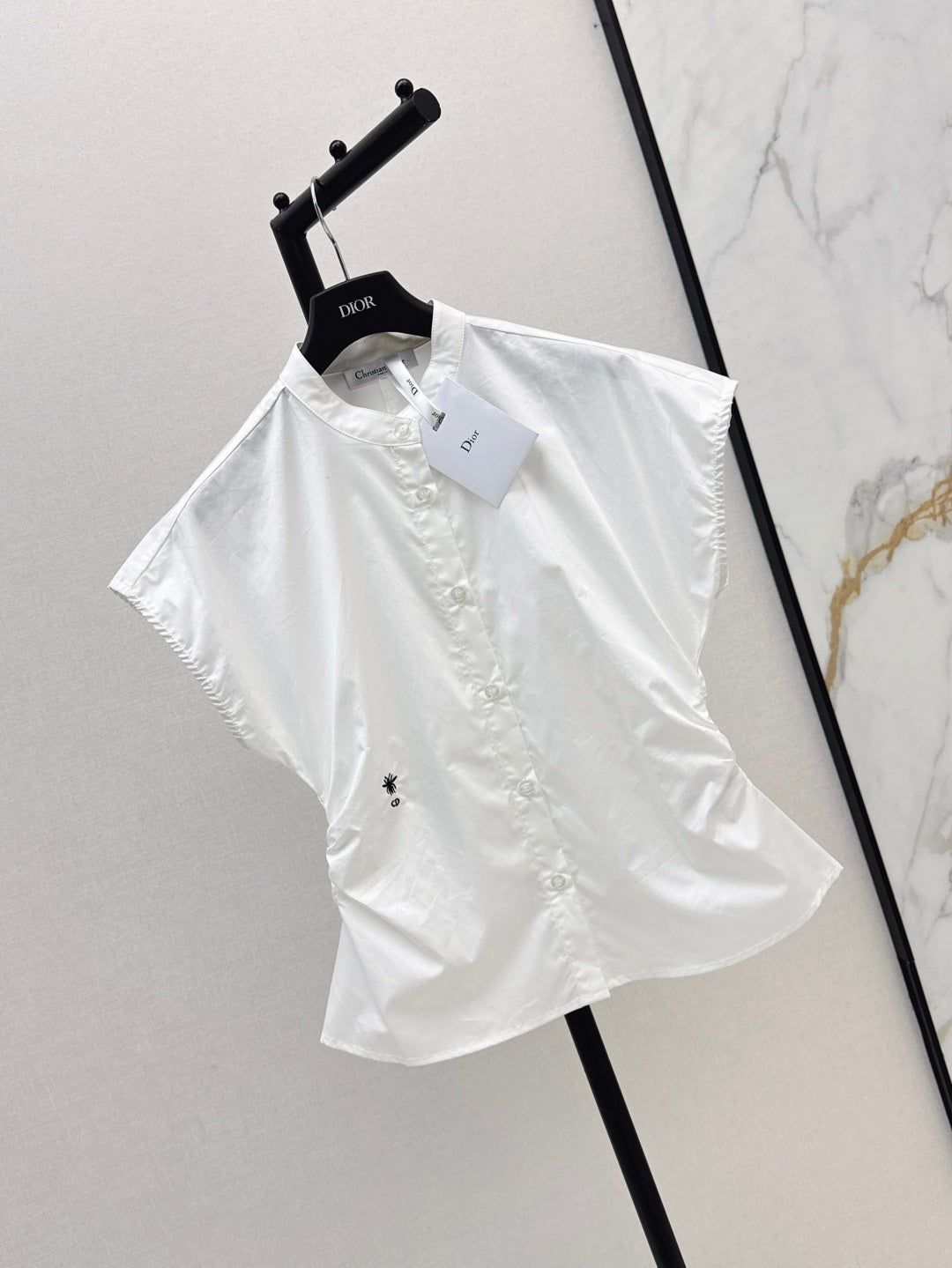 25SS sleeveless shirt