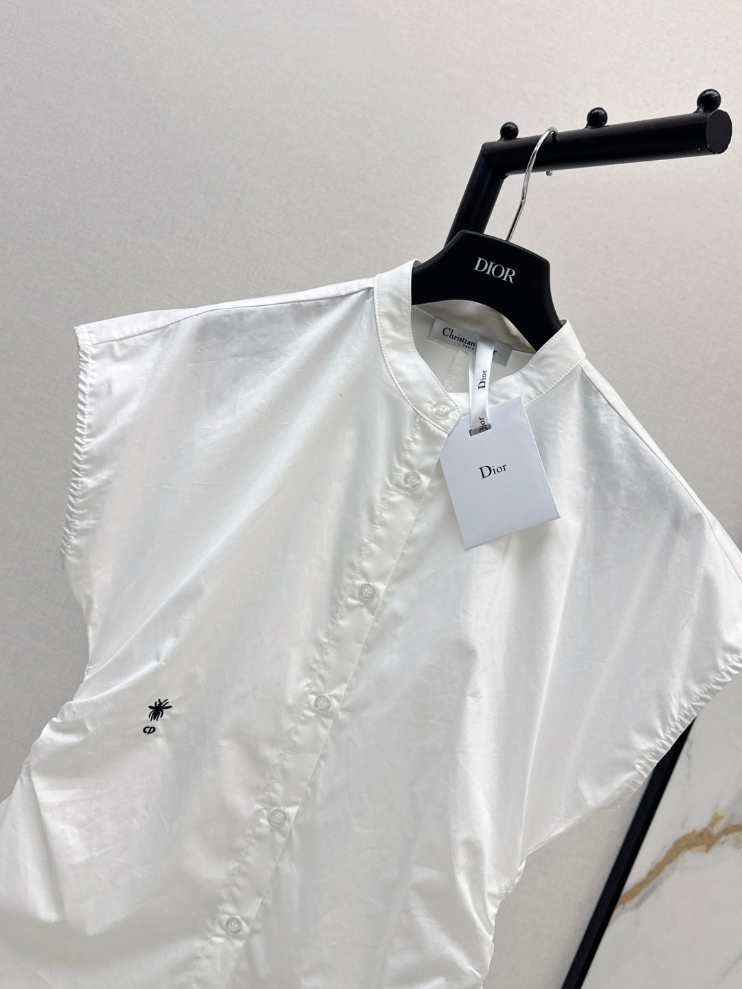 25SS sleeveless shirt