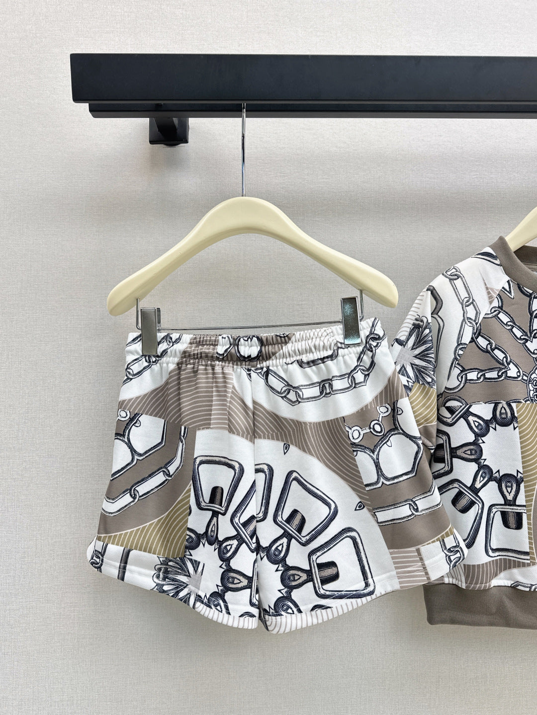 25ss tee shhort set