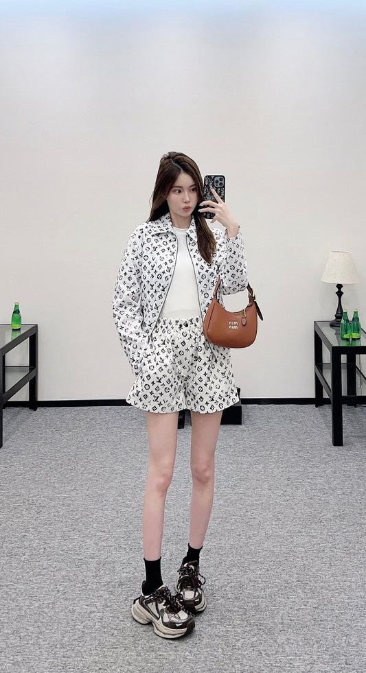 2025 new products Jacket, coat and shorts set