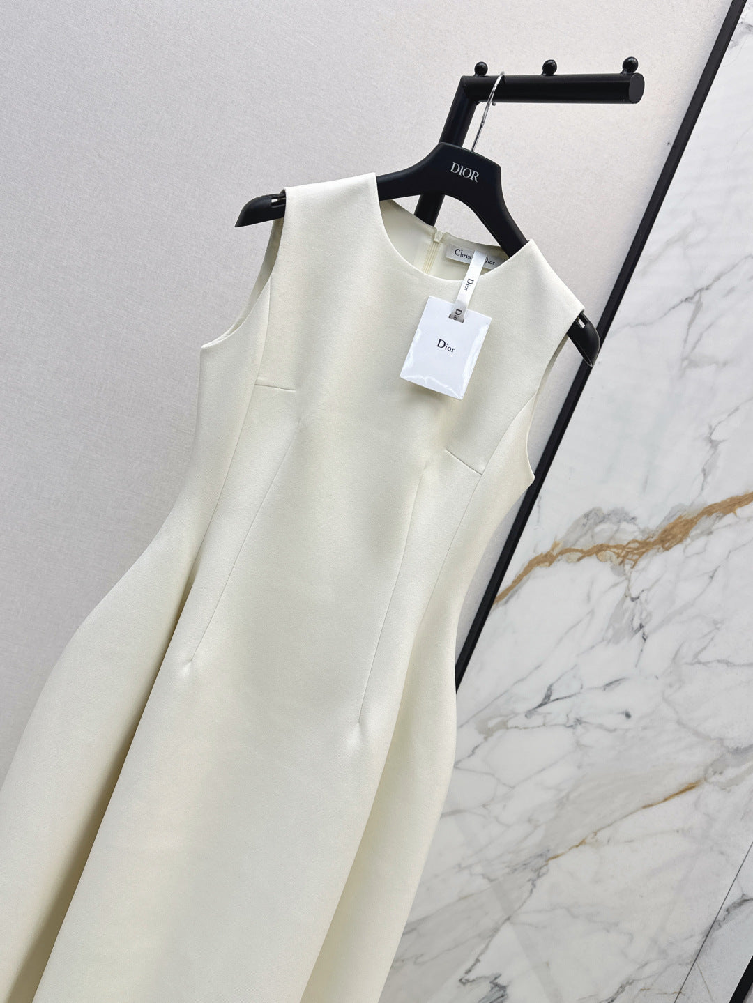 25fw sleeveless dress
