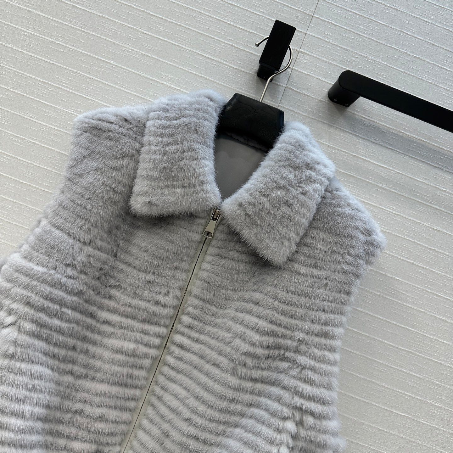 25fw fur vest