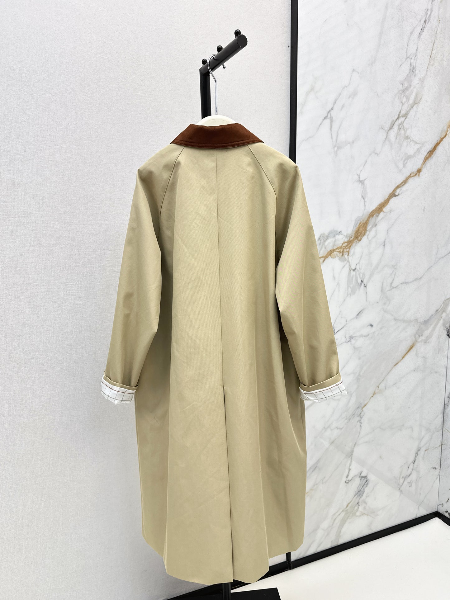 25 windbreaker jacket