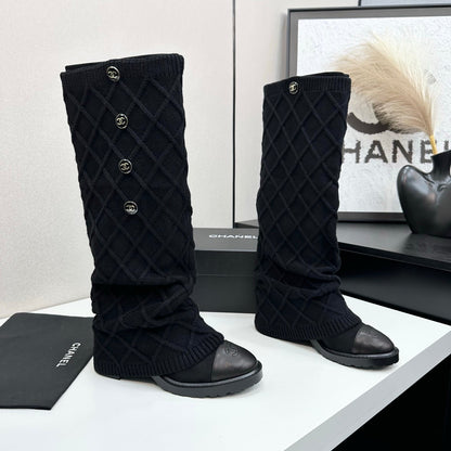 25 Knitted wool sheepskin boots