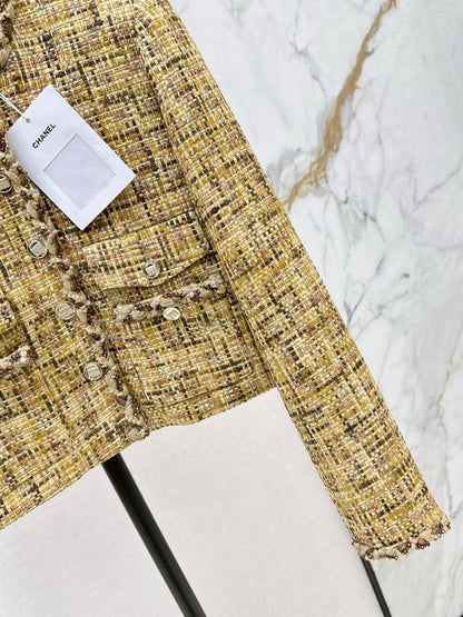 Crew neck woven jacket