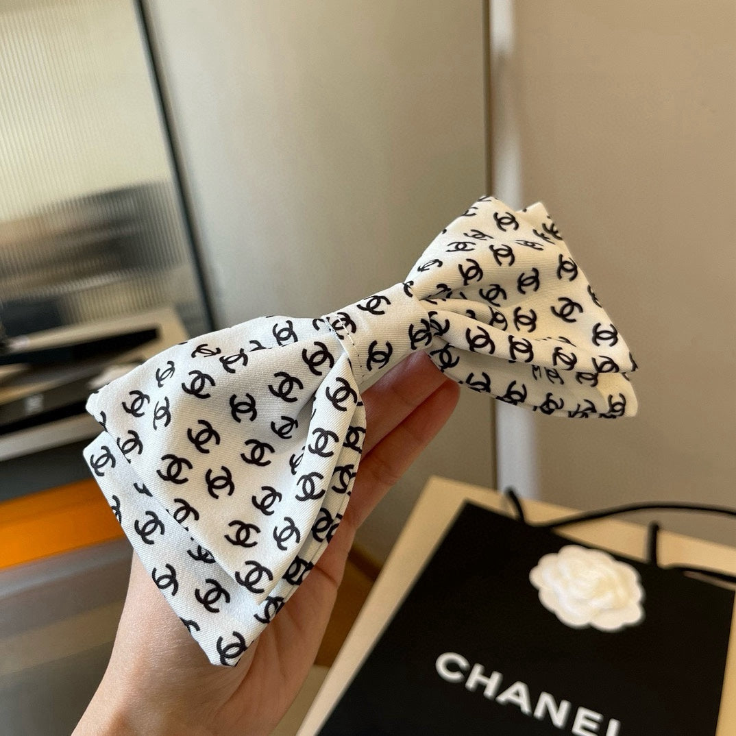 New bow hair clip