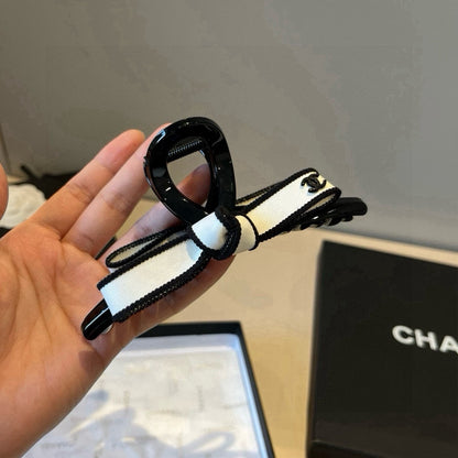 New hair clip