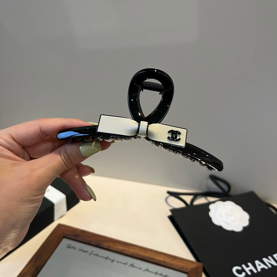 New hair clip