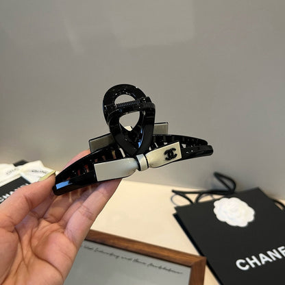 New hair clip