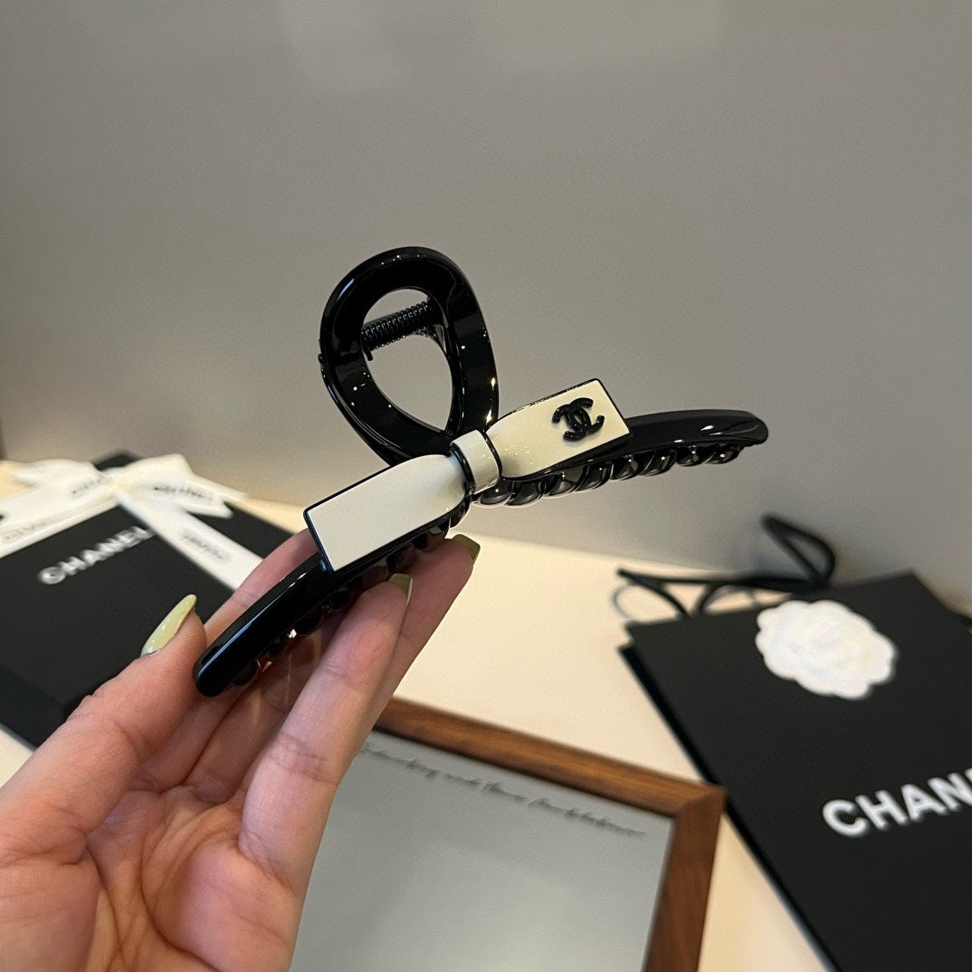 New hair clip