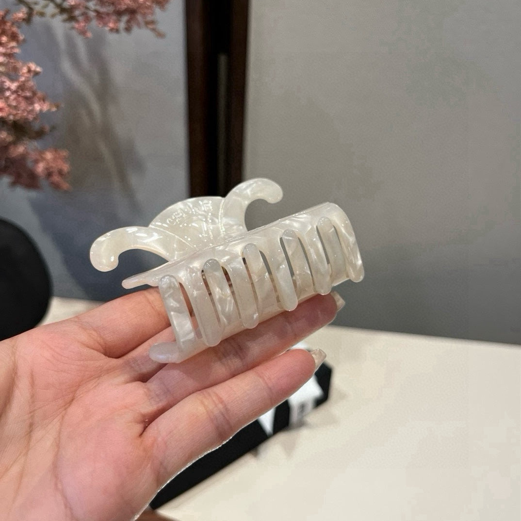 Classic hair clip