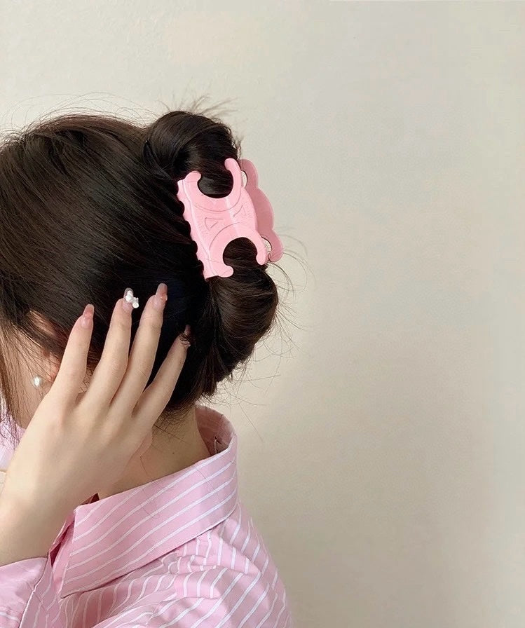 Classic hair clip